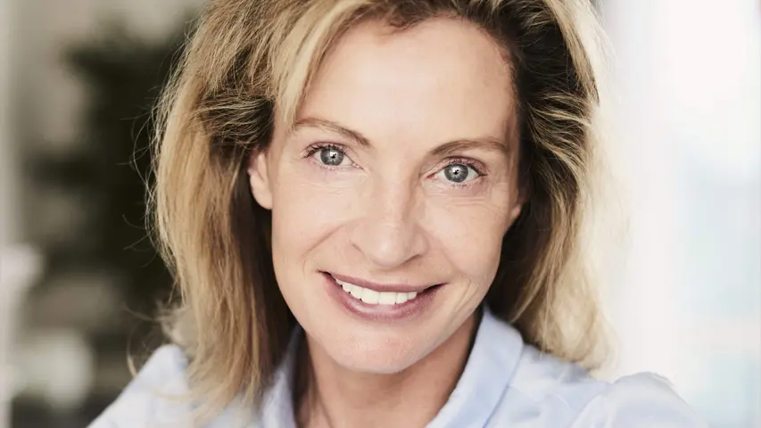 Astrid Holleeder - Boek deze inspirerende spreker voor jouw evenement
