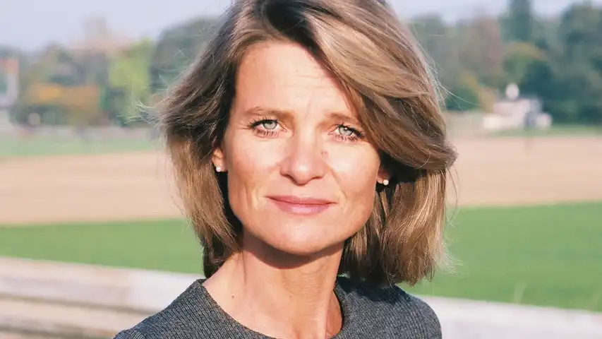 Caroline de Gruyter, ervaren Europa-correspondent en spreker over de Europese Unie.