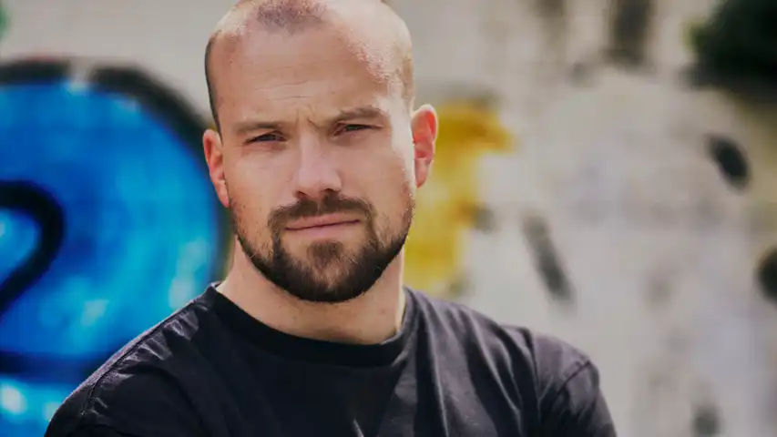 Dai Carter, ervaren spreker en hoofdinstructeur beschikbaar als expert mentale kracht.