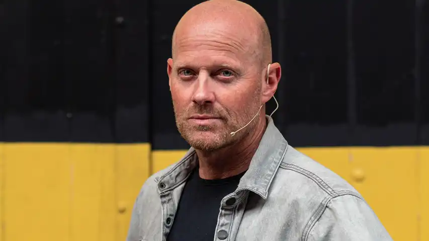 Erik Wegewijs, beschikbaar als ervaren spreker over teambuilding en mentale kracht.