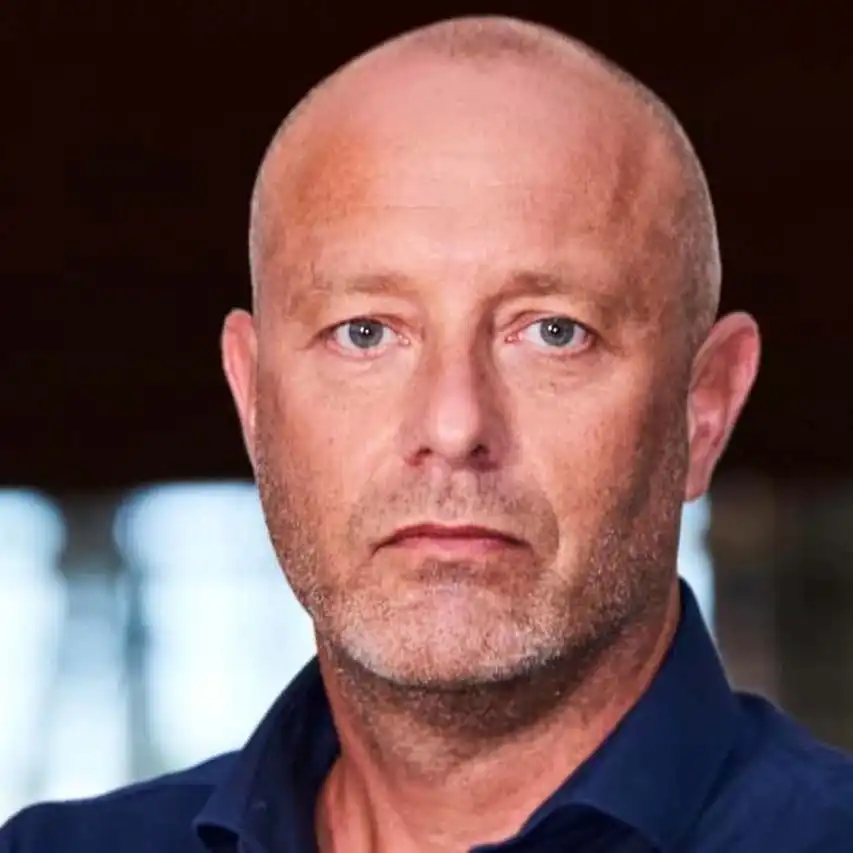 Marcel van de Ven, ervaren spreker en onderhandelaar beschikbaar als expert op het gebied van veiligheid.