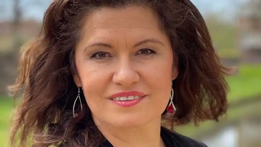 Maria Genova, beschikbaar als spreker over cybersecurity en online privacy.