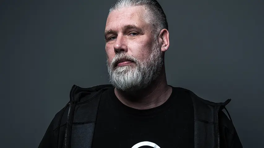 Edwin van Andel, ervaren spreker op het gebied van cybersecurity en social engineering.