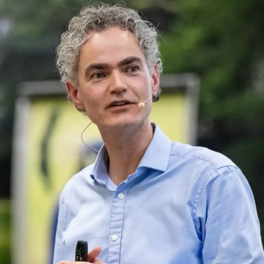 Joost Kramer, ervaren als spreker en dagvoorzitter voor geopolitiek en strategie.