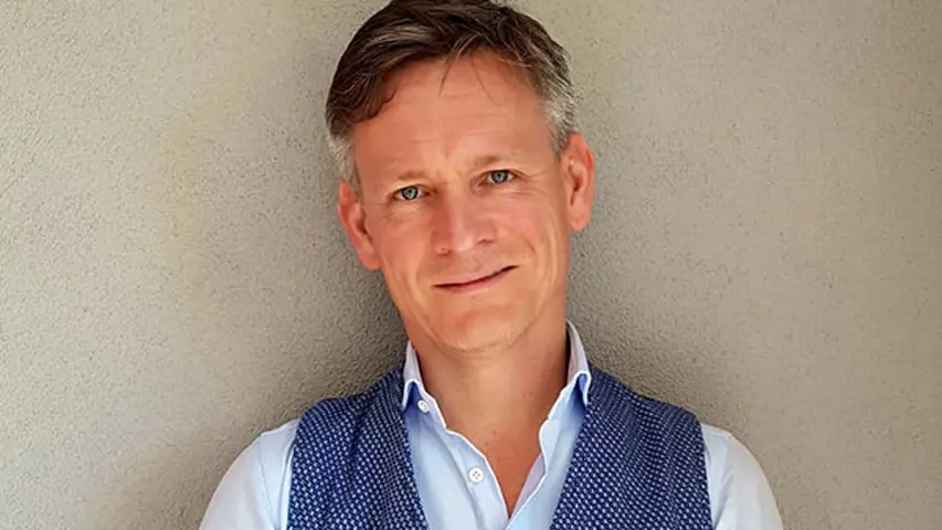 Arno Folkerts inhuren als spreker voor een inspirerende lezing doe je bij Het Sprekersburo.