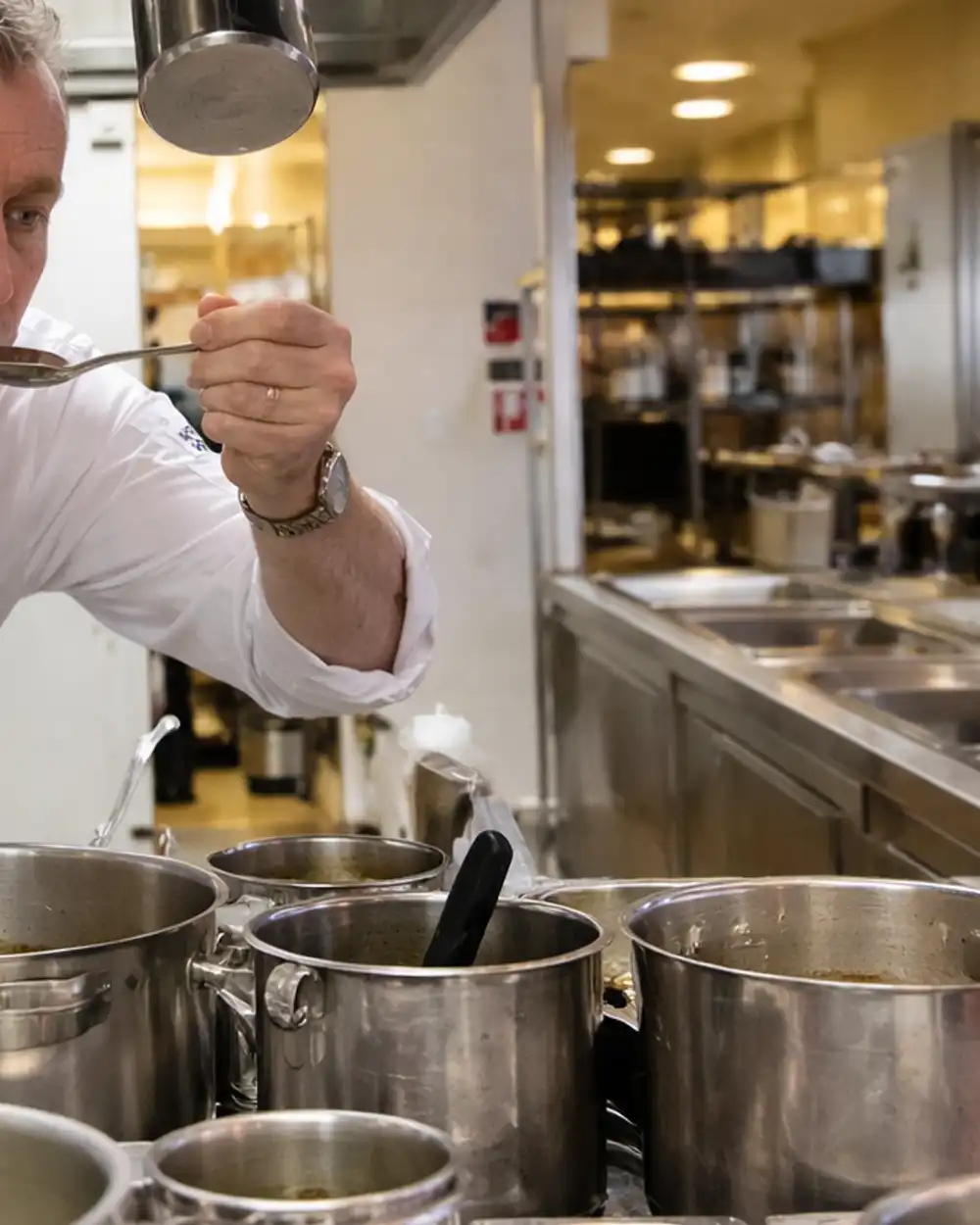 Topprestaties in de Keuken: Teambuilding onder druk